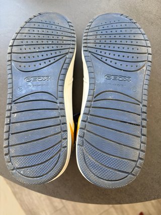 Zapatillas Geox Talla 38 . Practicamente nuevas.