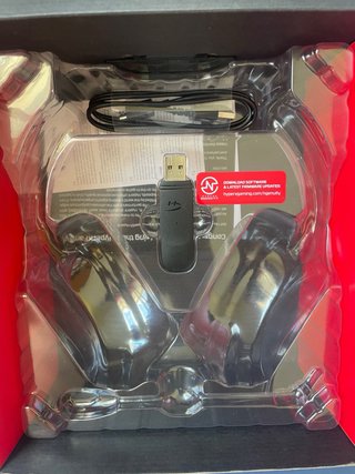 HyperX Cloud Flight S con batería para cambiar