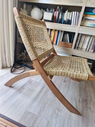Poltrona in vimini e legno