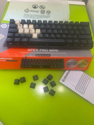 SteelSeries Apex Pro Mini Teclado Gaming