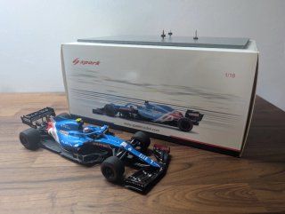 Alpine A521 Esteban Ocon 1:18 Spark