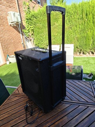 Altavoz autoamplificado Thomann 4 canales 80W
