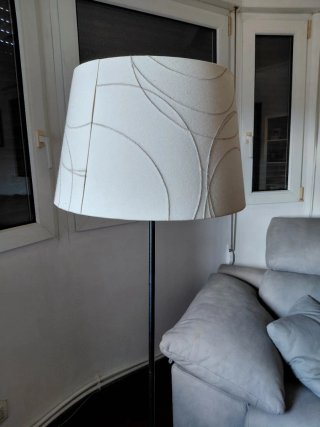 Lámpara de pie moderna