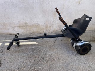 Hoverboard con asiento tipo kart