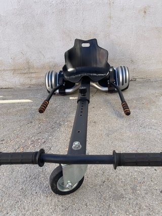 Hoverboard con asiento tipo kart