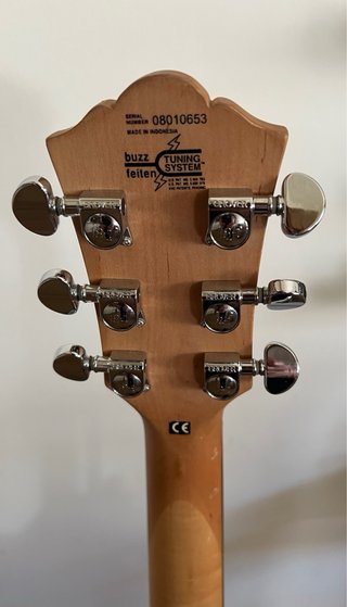 Guitarra Washburn WI-200PRO TBL / Amplificador