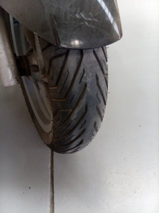 Maxi Scooter Aprilia Negra