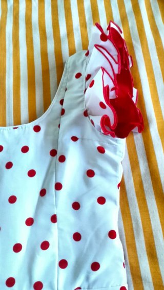 Traje de Flamenca Niña -Talla 10- Cómo Nuevo