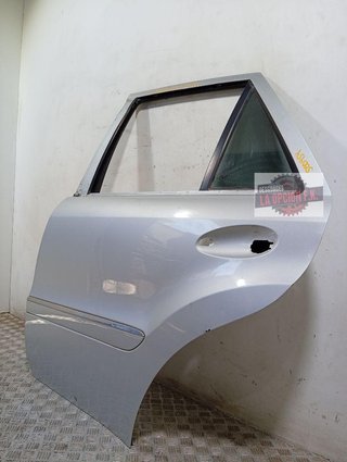 PUERTA TRASERA IZQUIERDA Mercedes-Benz ML (BM 164)(03.2005->)