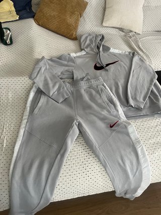 Conjunto Nike Gris Talla M