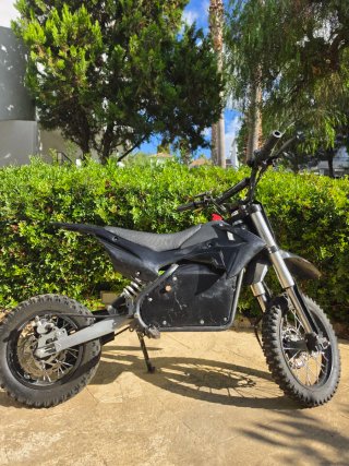 Mini moto eléctrica Highper HP110E 1200W