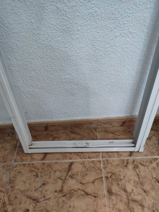 Marcos y ventanas de aluminio