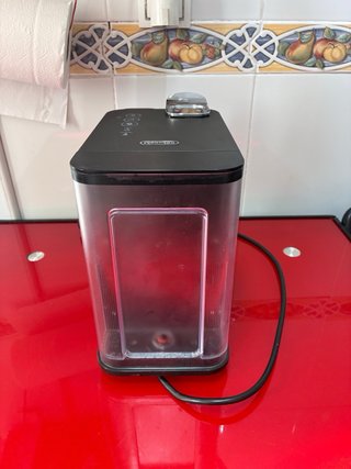 Cafetera DeLonghi Nespresso Lattissima one