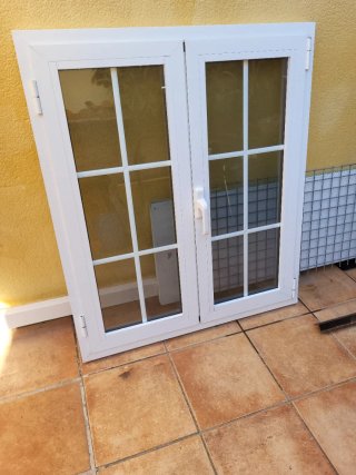Ventana Aluminio Climalit Blanca.  Mide 1,03 x1,20
