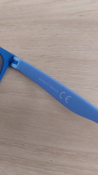 Occhiali da sole bambino blu