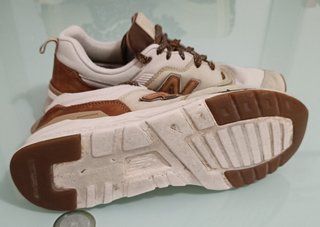 ZAPATILLAS NEW BALANCE TALLA 42 EN BUEN ESTADO.