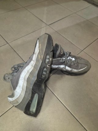 Zapatillas Nike Air Max 95 Gris Negras