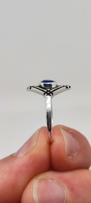 Anillo de Plata y Zafiro.