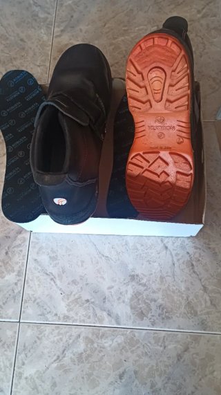 Botas de seguridad Robusta hombre negras