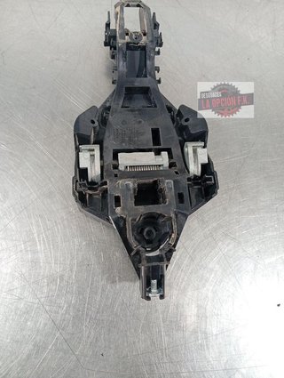 SOPORTE MANETA EXTERIOR TRASERA IZQUIERDA Jaguar E-PACE (07.2017->)