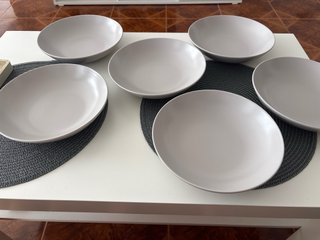 6 Platos Hondos IKEA Beige Cerámica