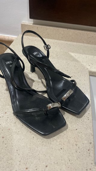 Sandalias tacón Zara negras talla 36