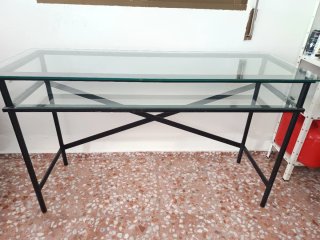 Mostrador de forja y cristal