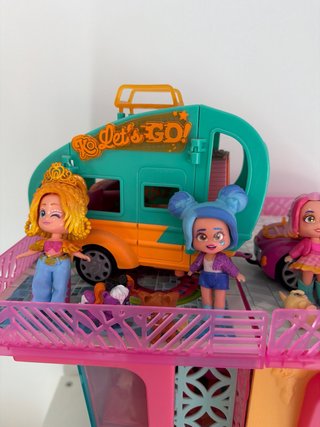 Kookyloos Casa con Muebles. Caravana con el coche.
