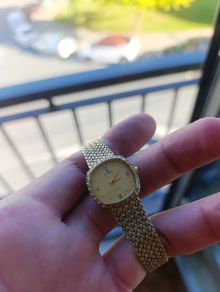 Reloj Cyma de oro con diamantes