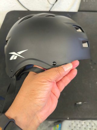 Casco Reebok Patinete Negro