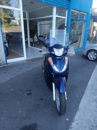 Honda SH300