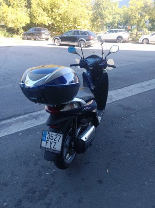 Honda SH300