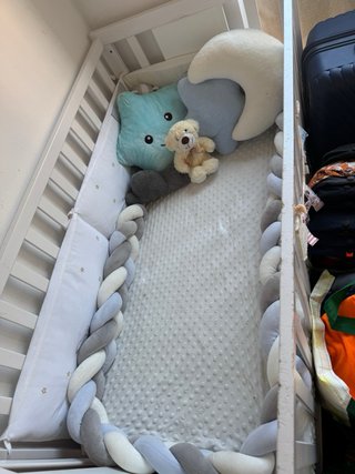 Cuna de bebé en buen estado