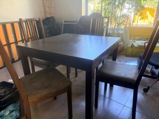 Mesa y 4 Sillas IKEA BJURSTA