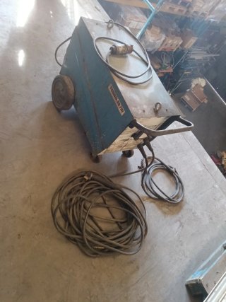 Máquina de soldar eléctrica FRO RODARC 166
