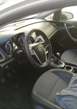 Opel Astra 2013
