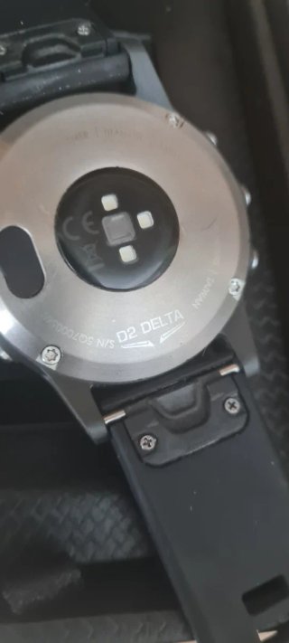Garmin D2 Delta Zafiro Titanio