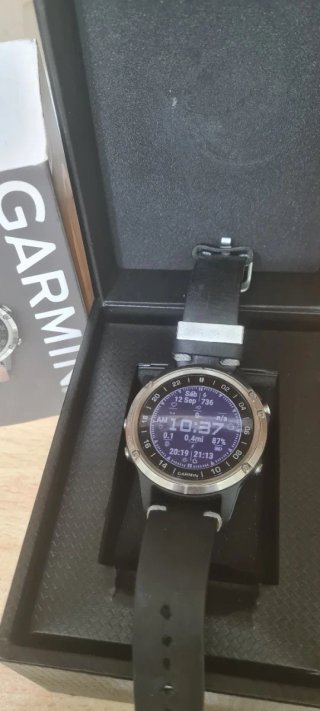 Garmin D2 Delta Zafiro Titanio