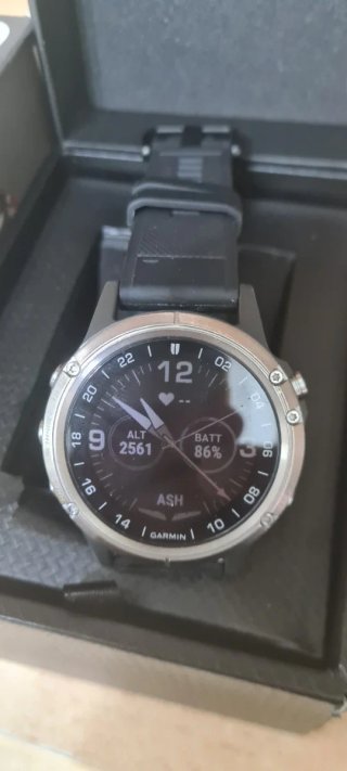 Garmin D2 Delta Zafiro Titanio