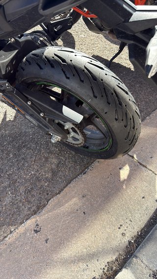 Kawasaki Versys 650 2025 - 6.000 km