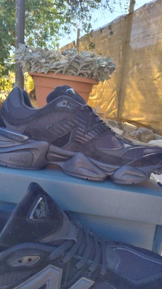 New Balance 9060 Scarpe Uomo Nere