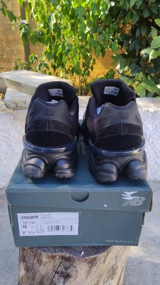 New Balance 9060 Scarpe Uomo Nere