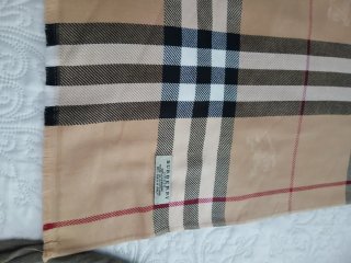 Foulard Burberry Beige e Rosso