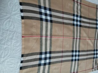 Foulard Burberry Beige e Rosso