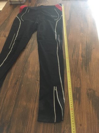 Mallas deportivas Kalenji negras y rojas
