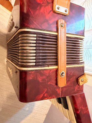 Acordeón Weltmeister Vintage 1967 Rojo
