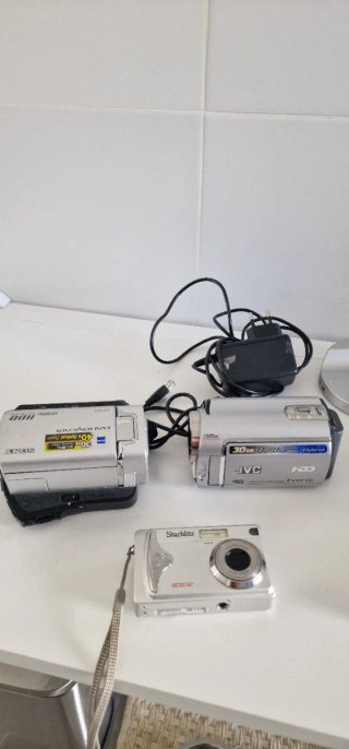 2 Cámaras JVC y Sony + Accesorios y CAMARA  FOTOGR
