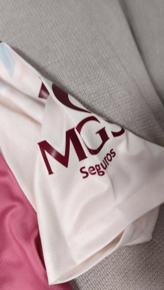 Camiseta Málaga Rosa Muy Noble