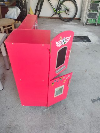 Cocinita de juguete vintage roja