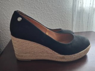 Espartos negros talla 37
